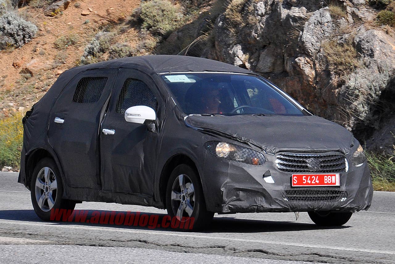 Suzuki SX4 Spy Shots front 3/4