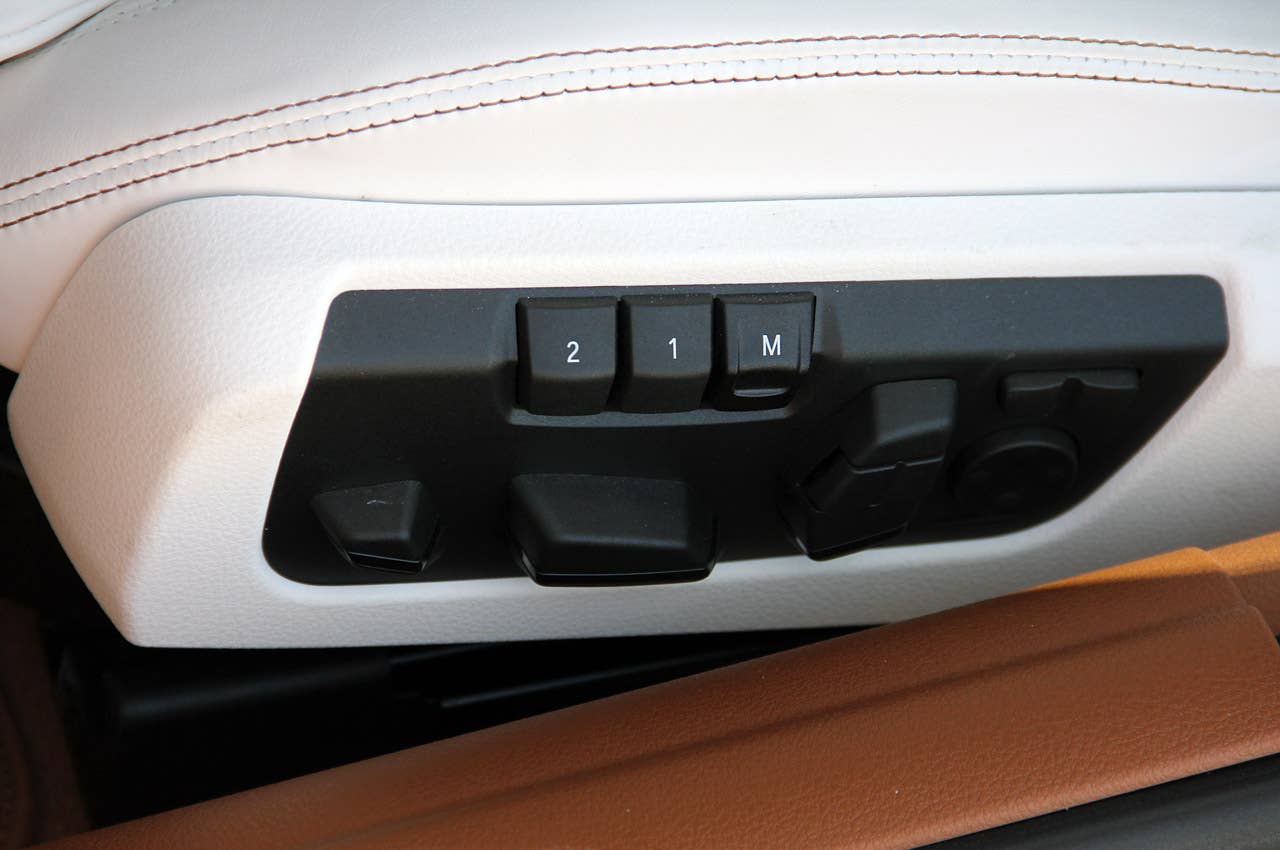 2013 BMW 6 Series Gran Coupe seat controls