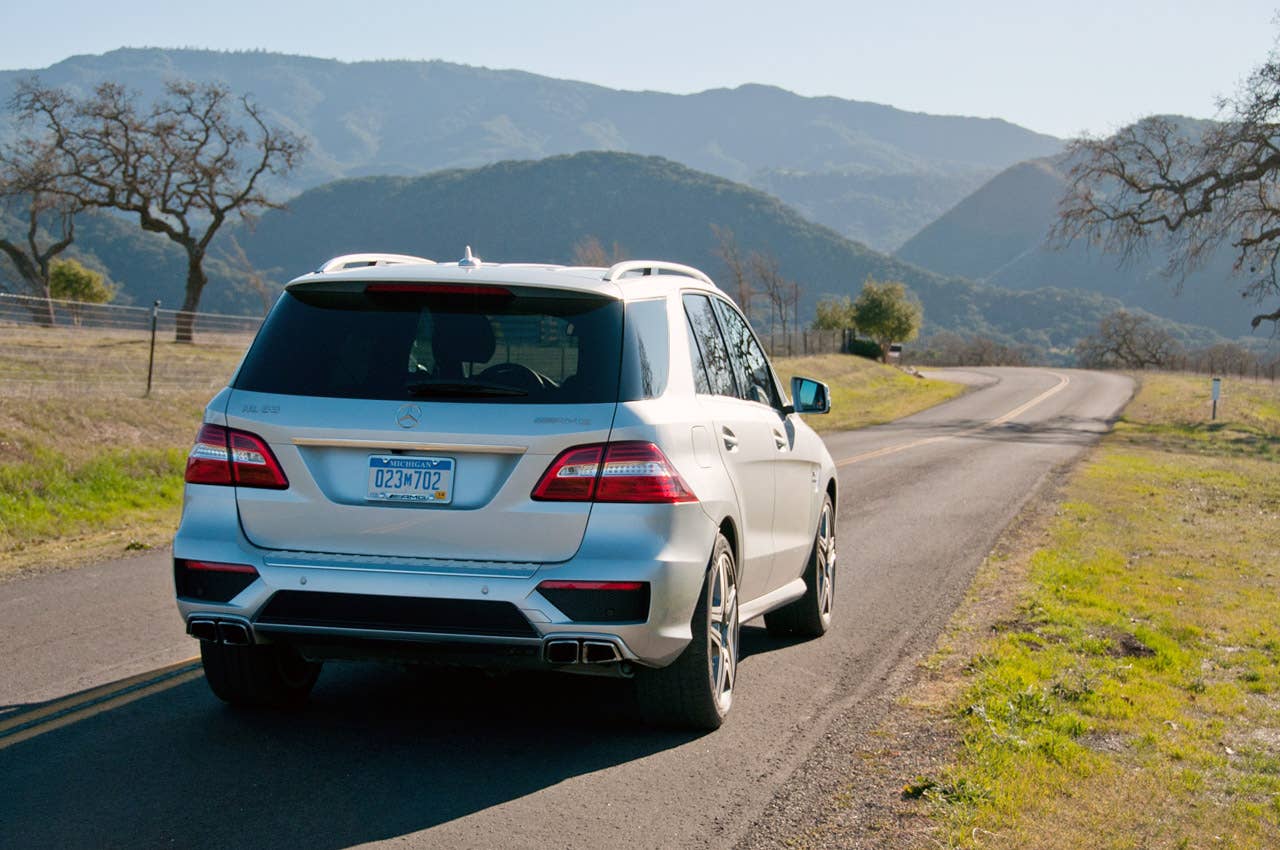 2012 Mercedes-Benz ML63 AMG rear 3/4 view