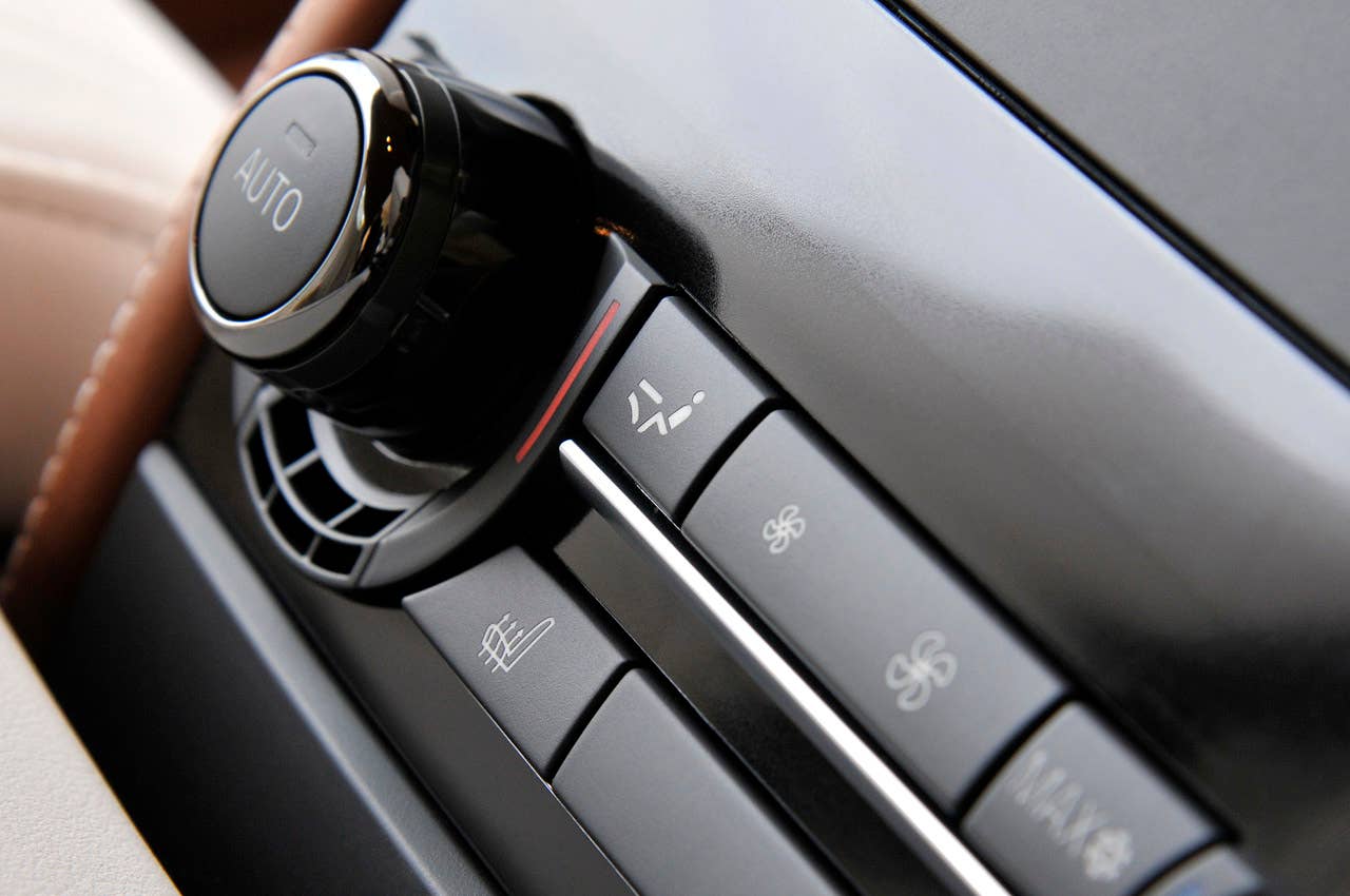 2013 BMW 6 Series Gran Coupe climate controls