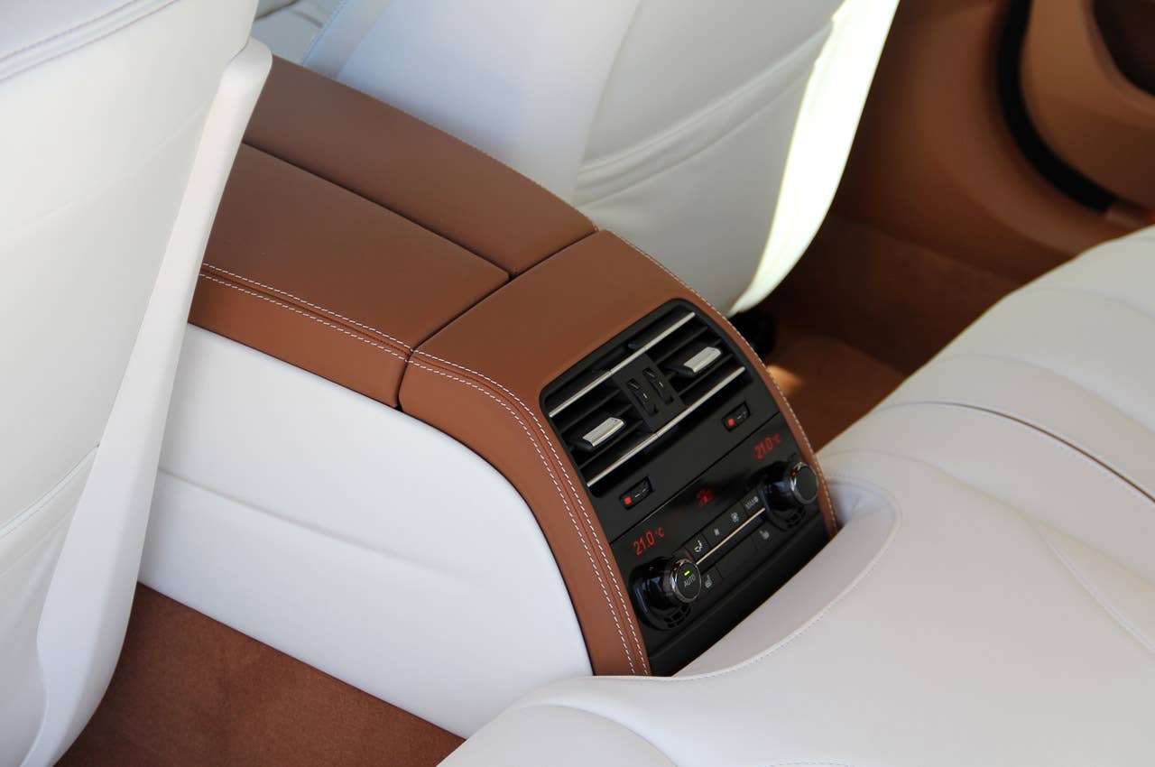 2013 BMW 6 Series Gran Coupe rear seat climate controls