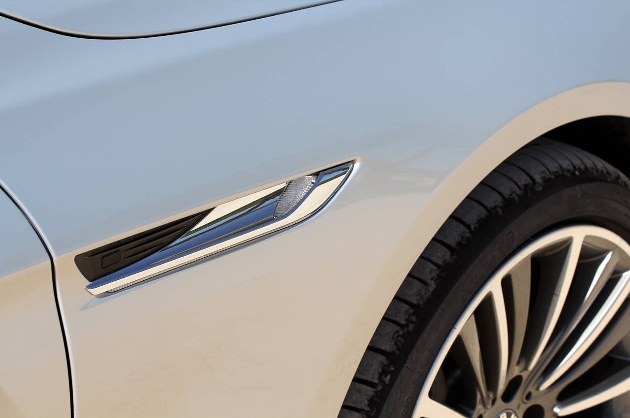 2013 BMW 6 Series Gran Coupe side marker