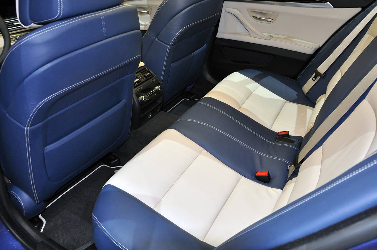 Alpina B5 BiTurbo Touring: Geneva 2011