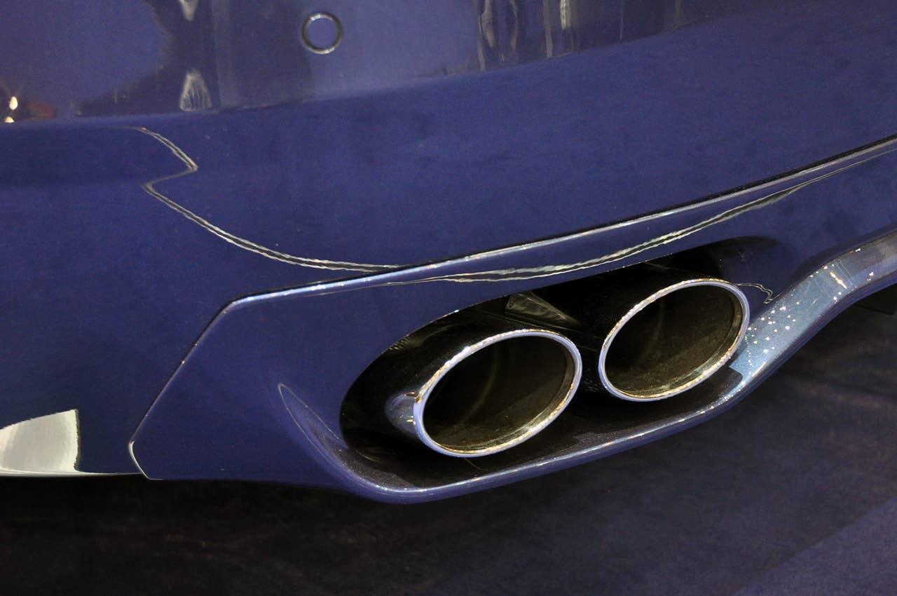 Alpina B5 BiTurbo Touring: Geneva 2011
