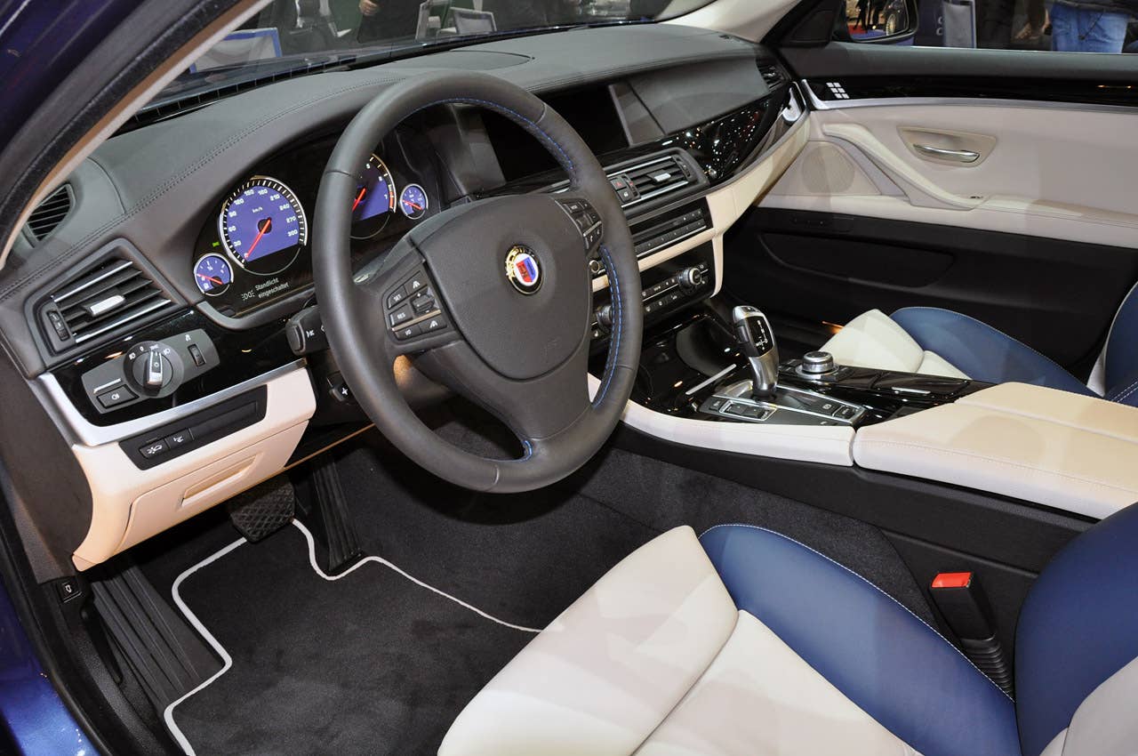 Alpina B5 BiTurbo Touring: Geneva 2011