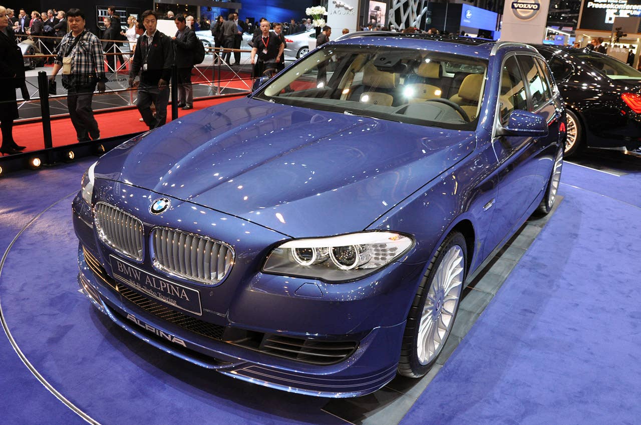 Alpina B5 BiTurbo Touring: Geneva 2011