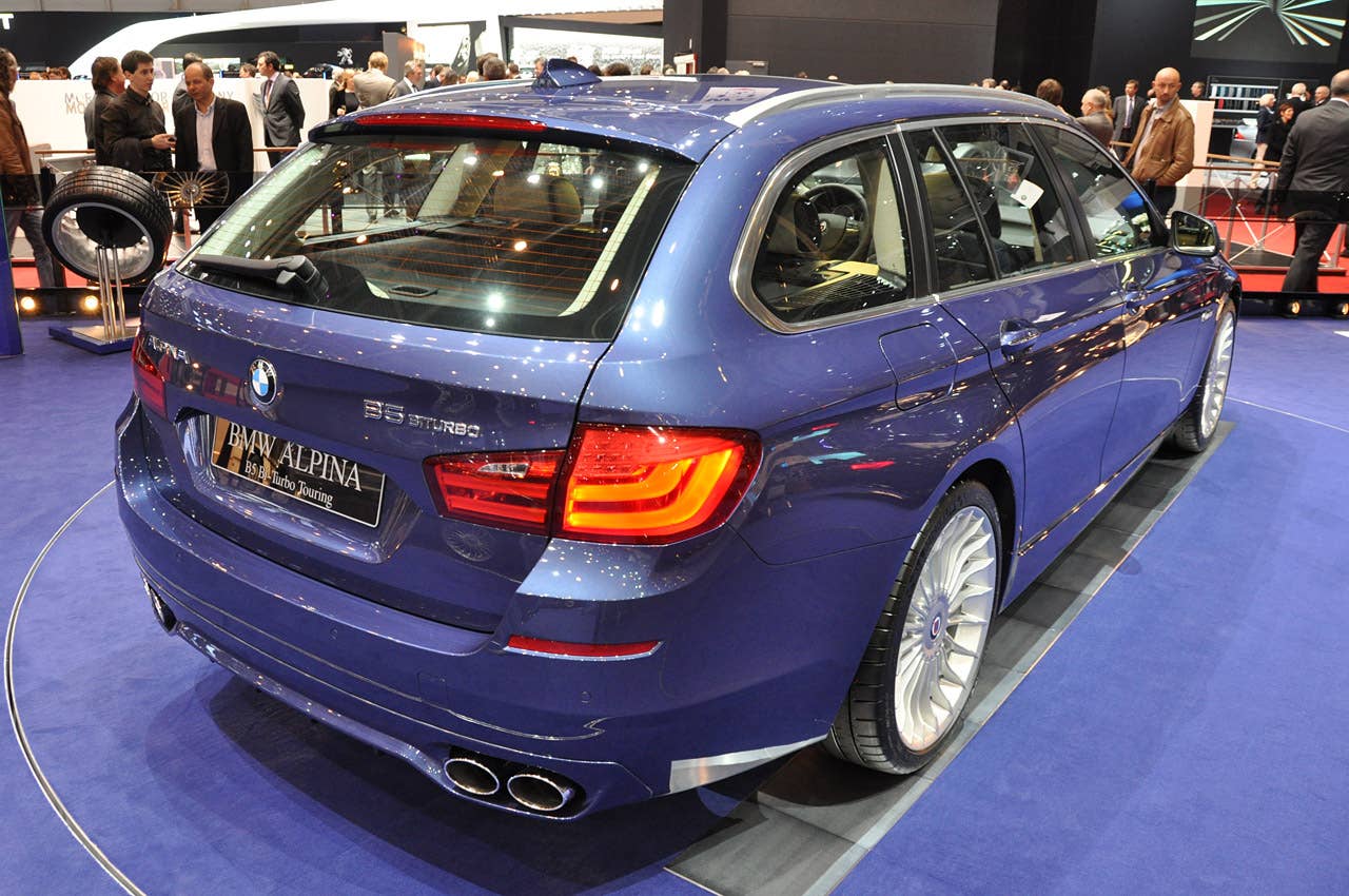 Alpina B5 BiTurbo Touring: Geneva 2011