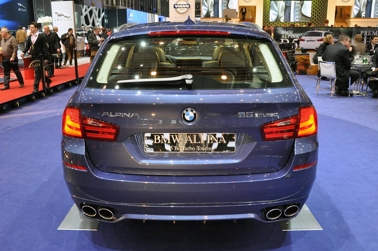 Alpina B5 BiTurbo Touring: Geneva 2011