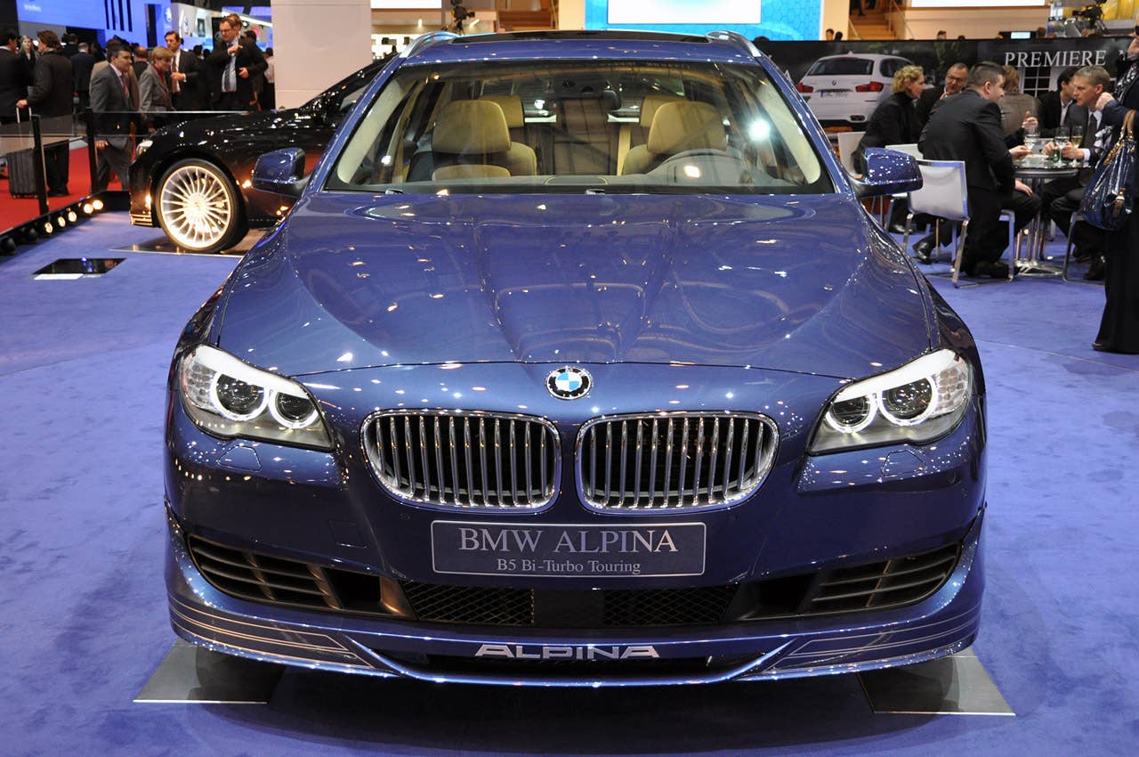 Alpina B5 BiTurbo Touring: Geneva 2011