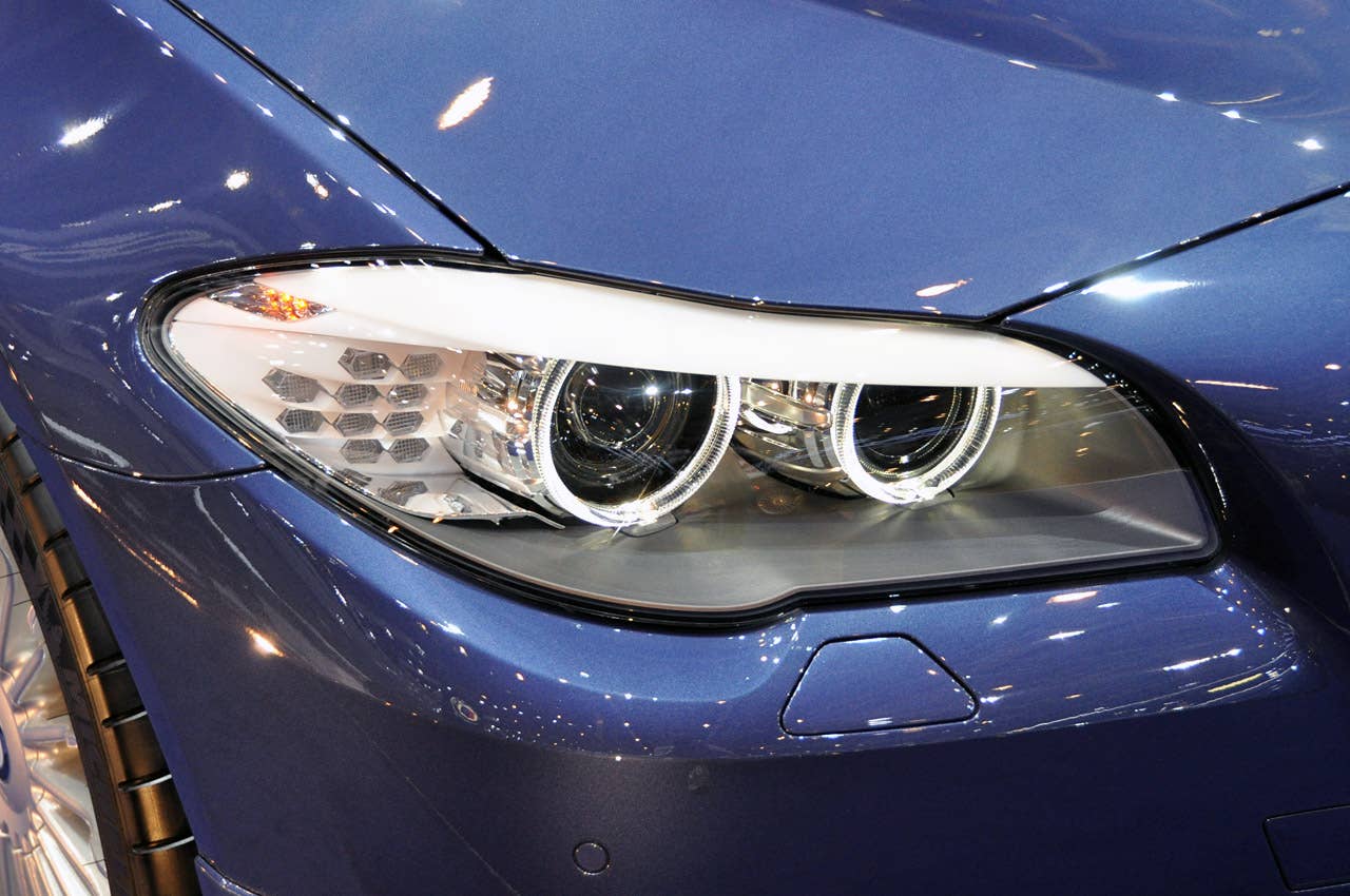 Alpina B5 BiTurbo Touring: Geneva 2011