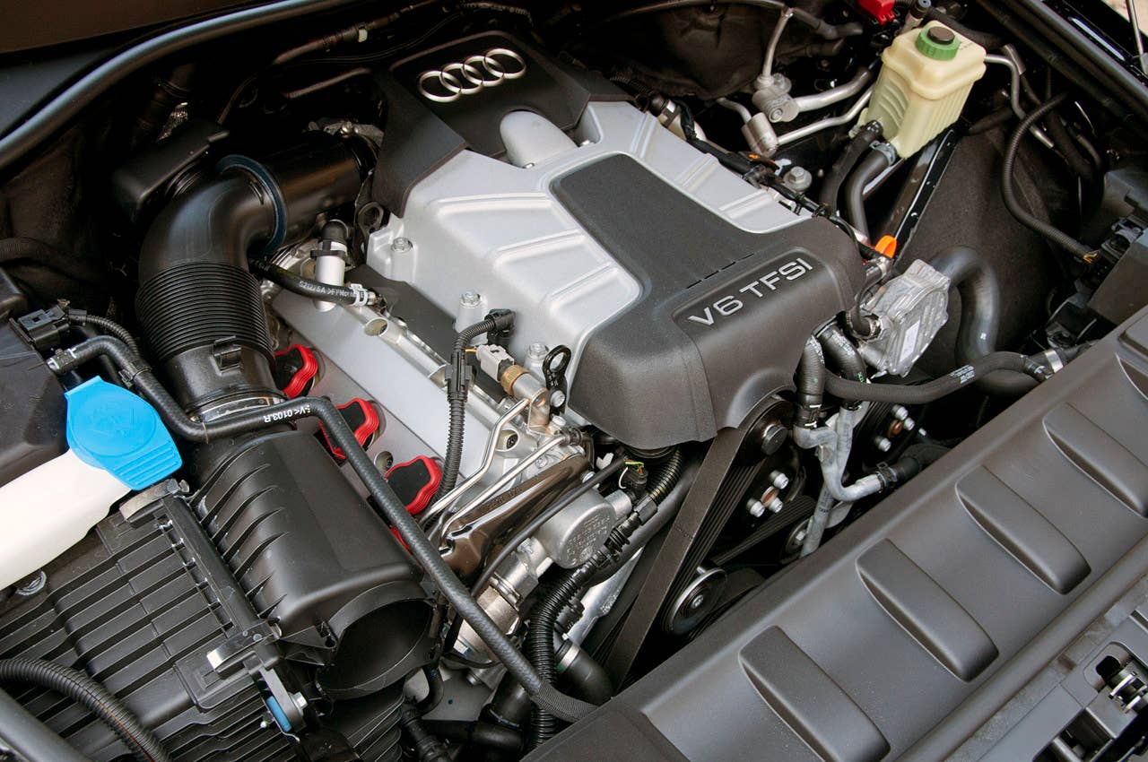 2011 Audi Q7 3.0T S line engine