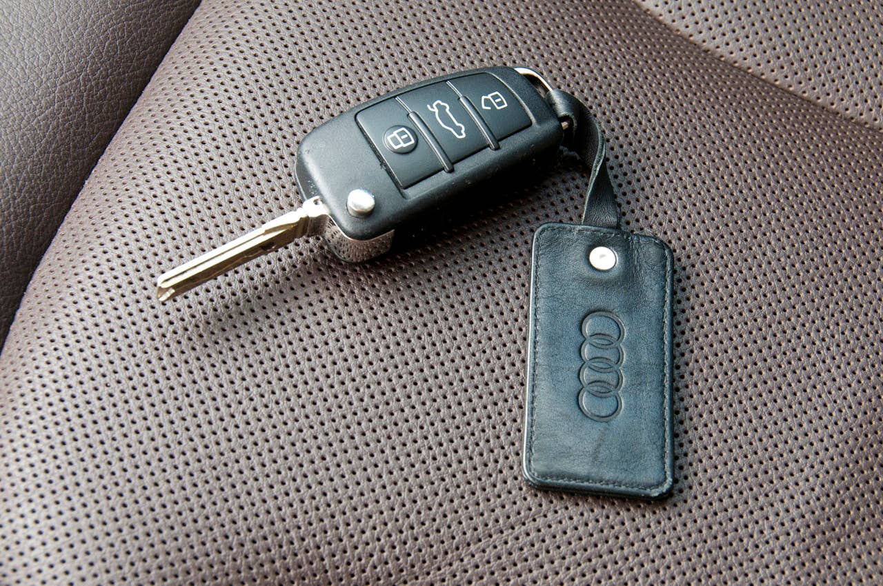 2011 Audi Q7 3.0T S line keys