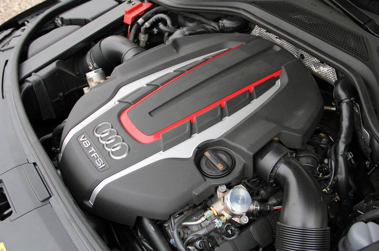 2013 Audi S8 engine