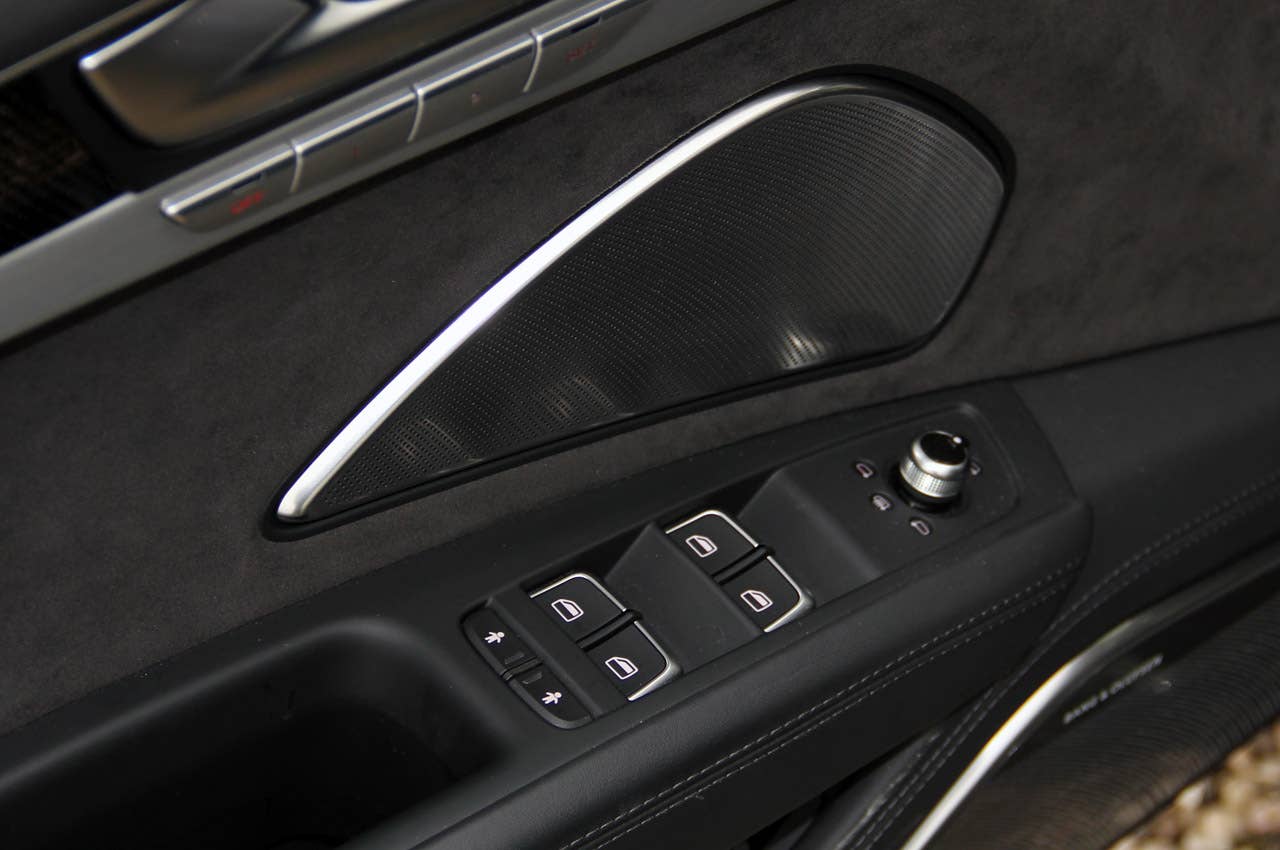 2013 Audi S8 door controls