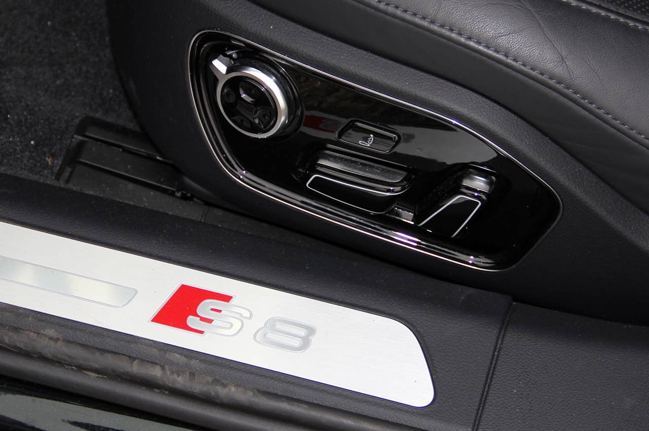 2013 Audi S8 seat controls