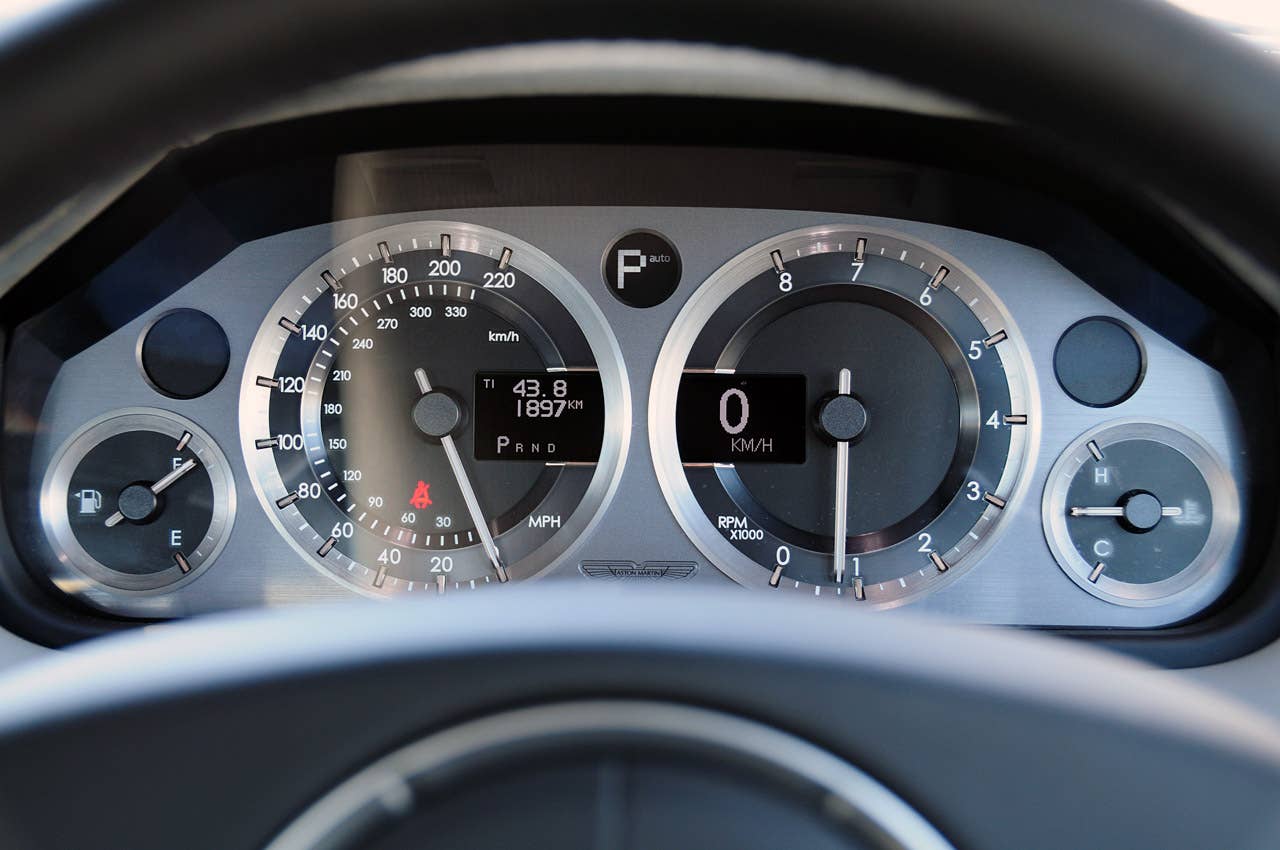 2012 Aston Martin Virage gauges