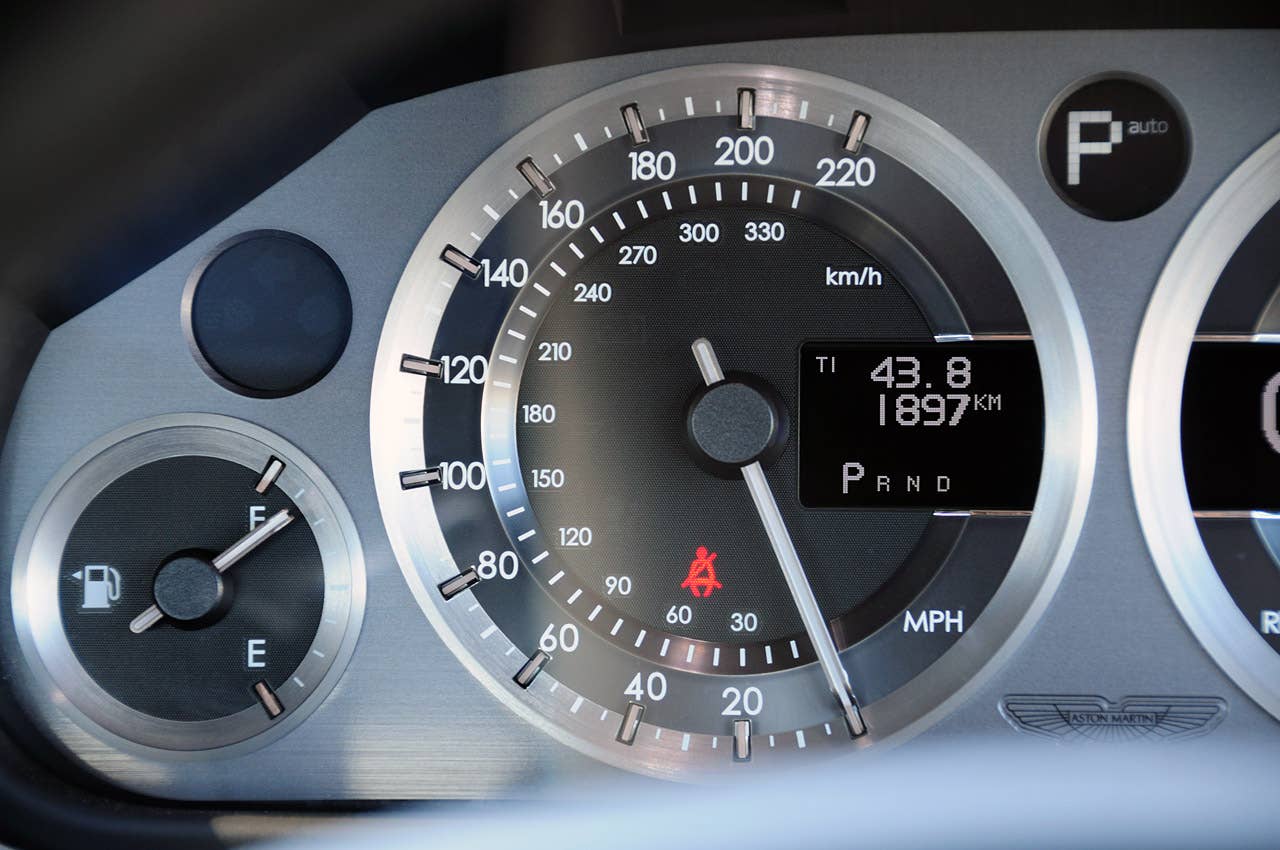 2012 Aston Martin Virage speedometer