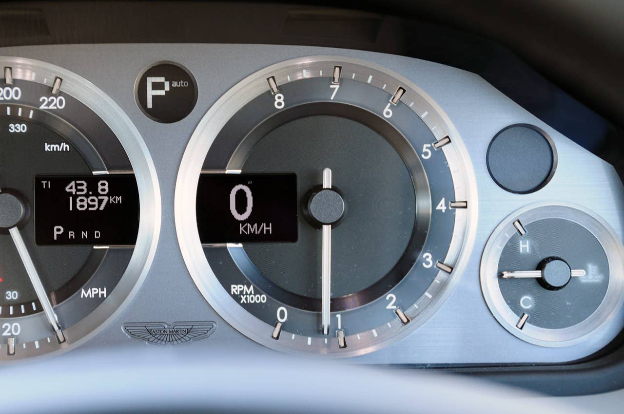 2012 Aston Martin Virage tachometer