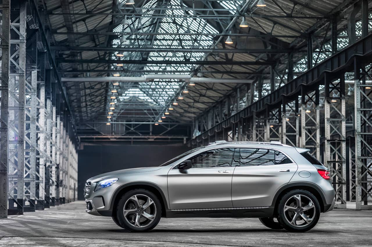 Mercedes-Benz GLA Concept side