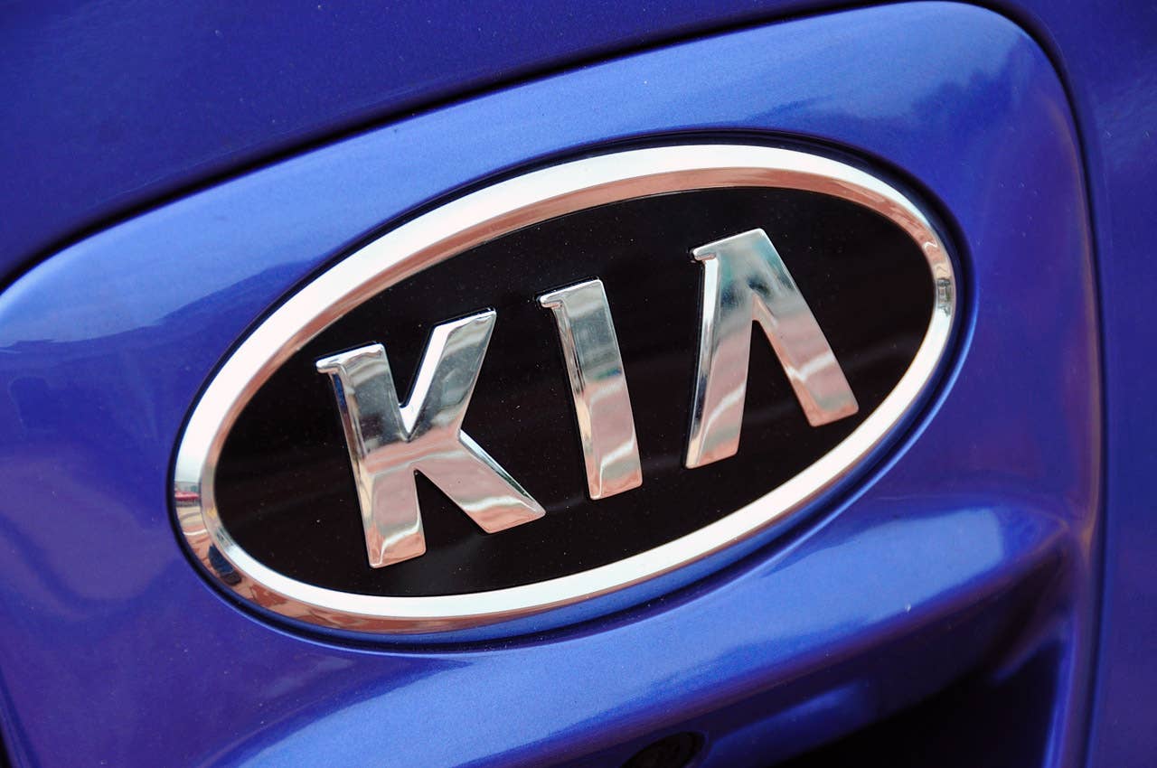 2012 Kia Rio 5-door log