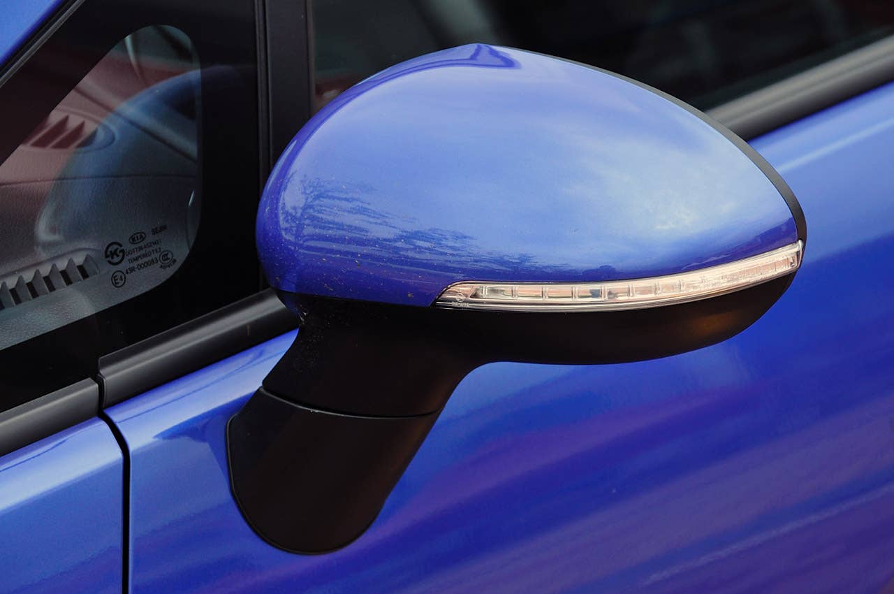 2012 Kia Rio 5-door side mirror