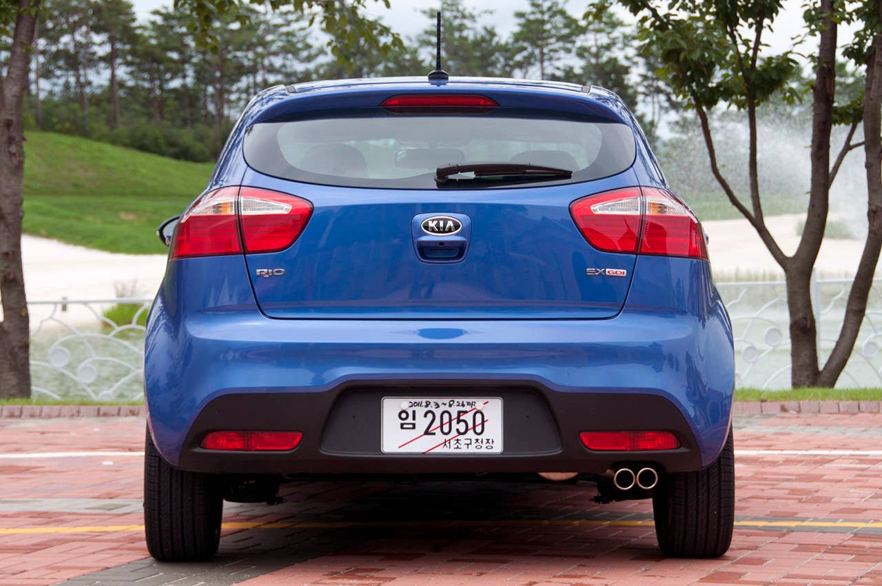 2012 Kia Rio 5-door rear view