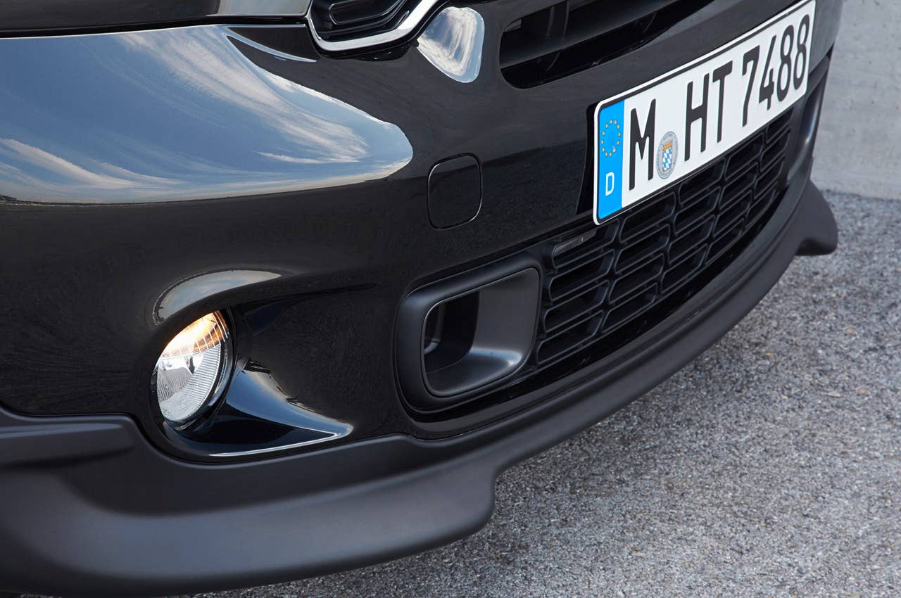 2014 Mini John Cooper Works Paceman All4 front fascia