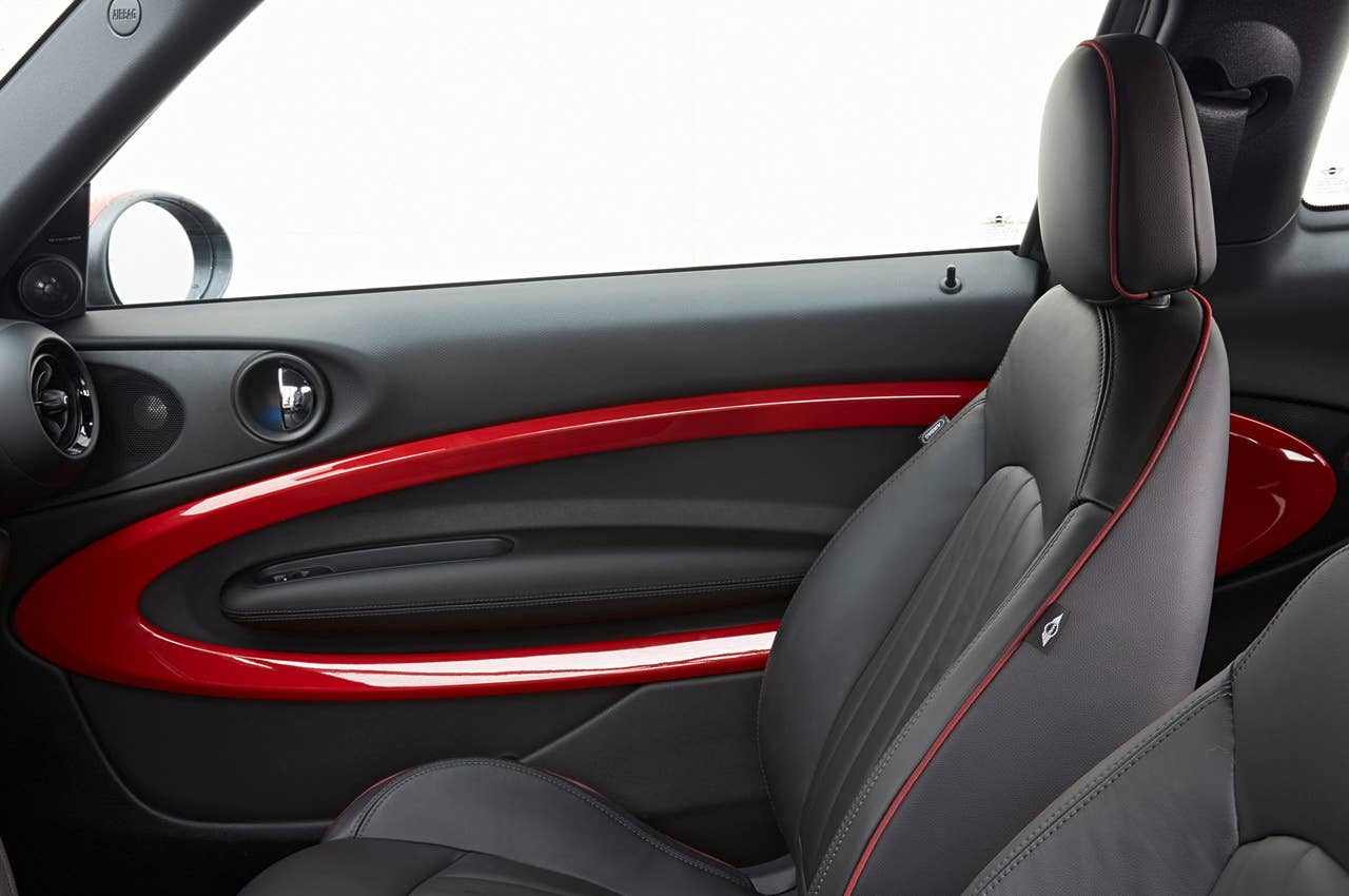 2014 Mini John Cooper Works Paceman All4 front seats