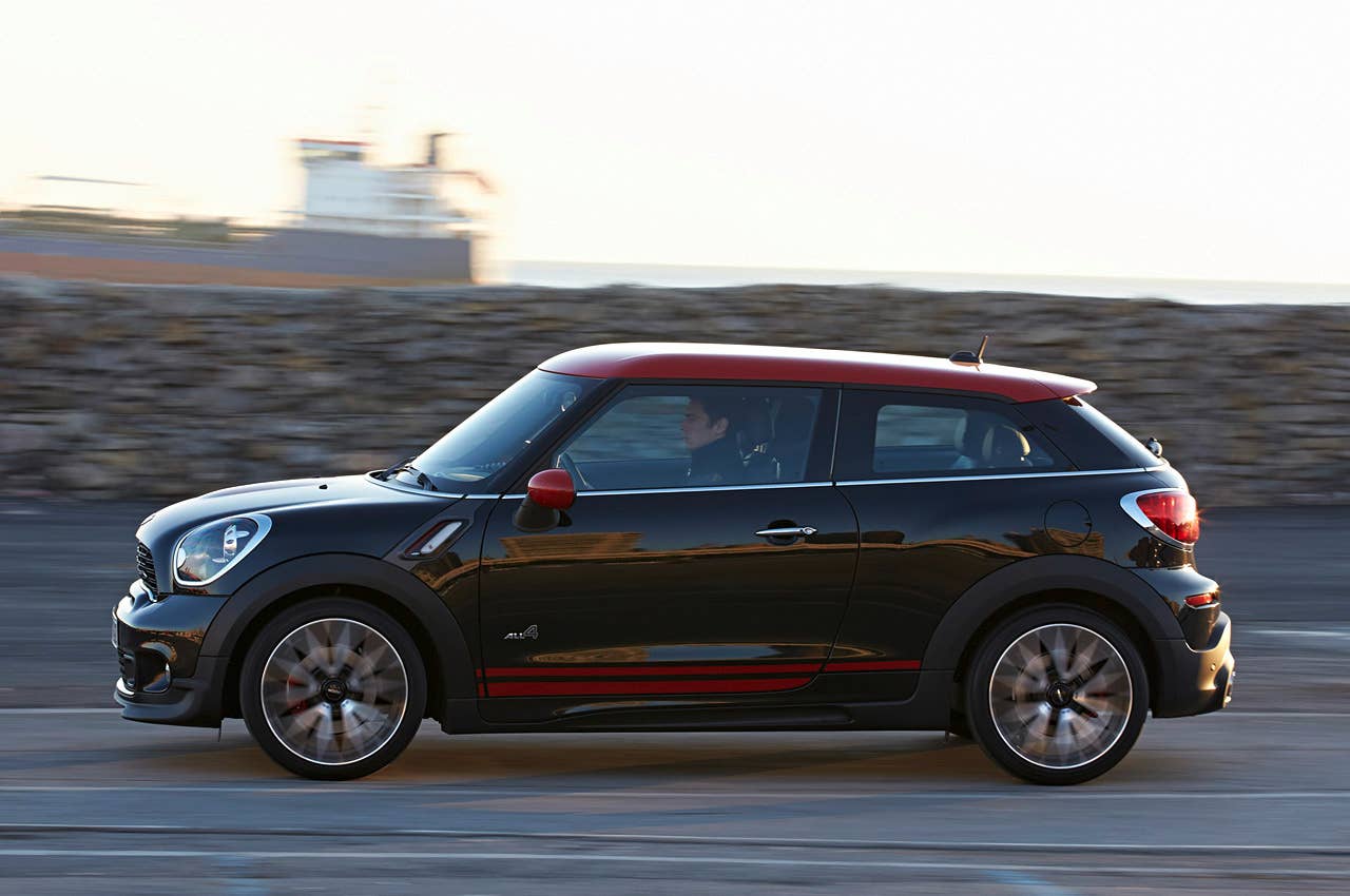 2014 Mini John Cooper Works Paceman All4 driving