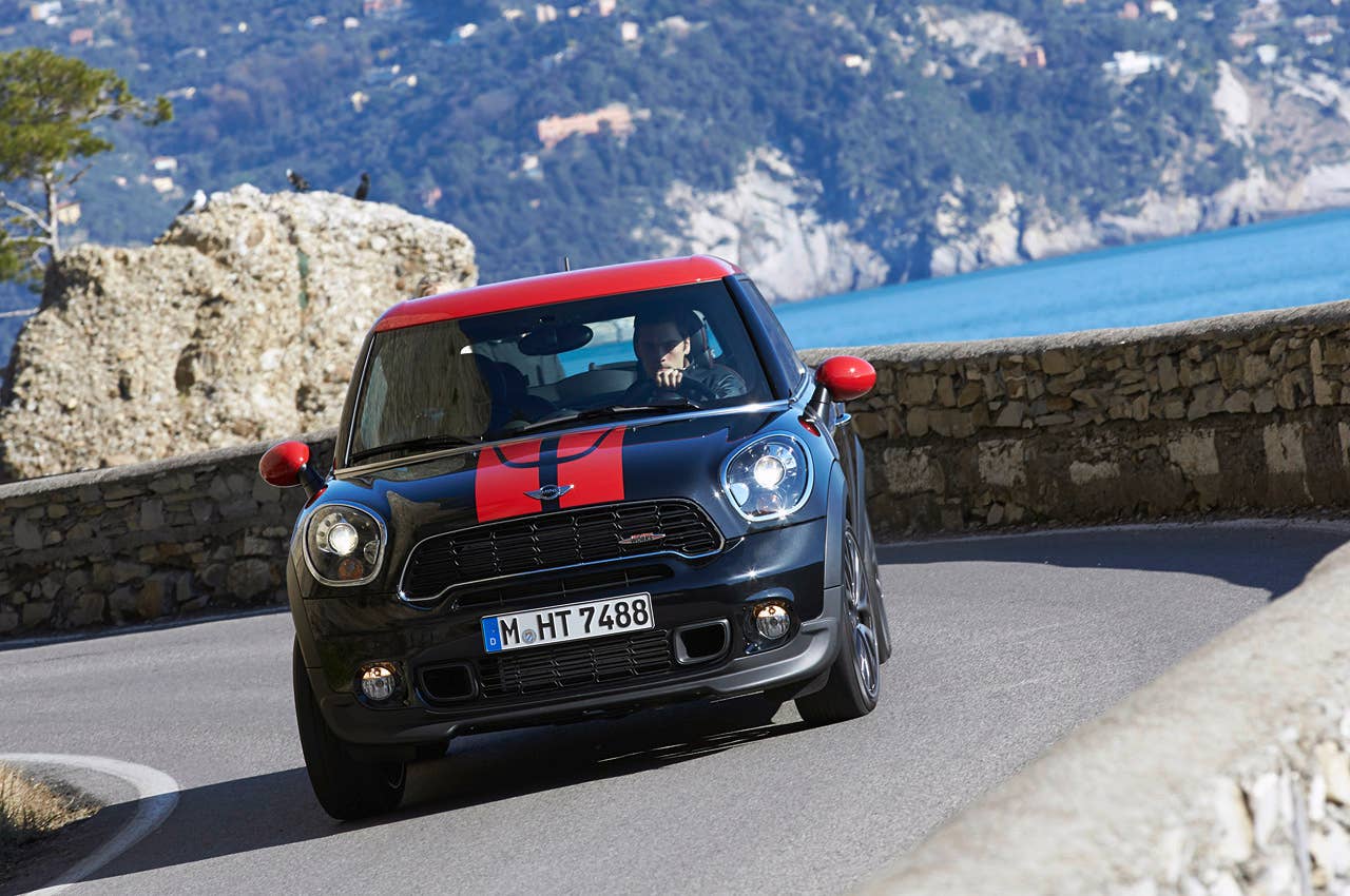 2014 Mini John Cooper Works Paceman All4 driving