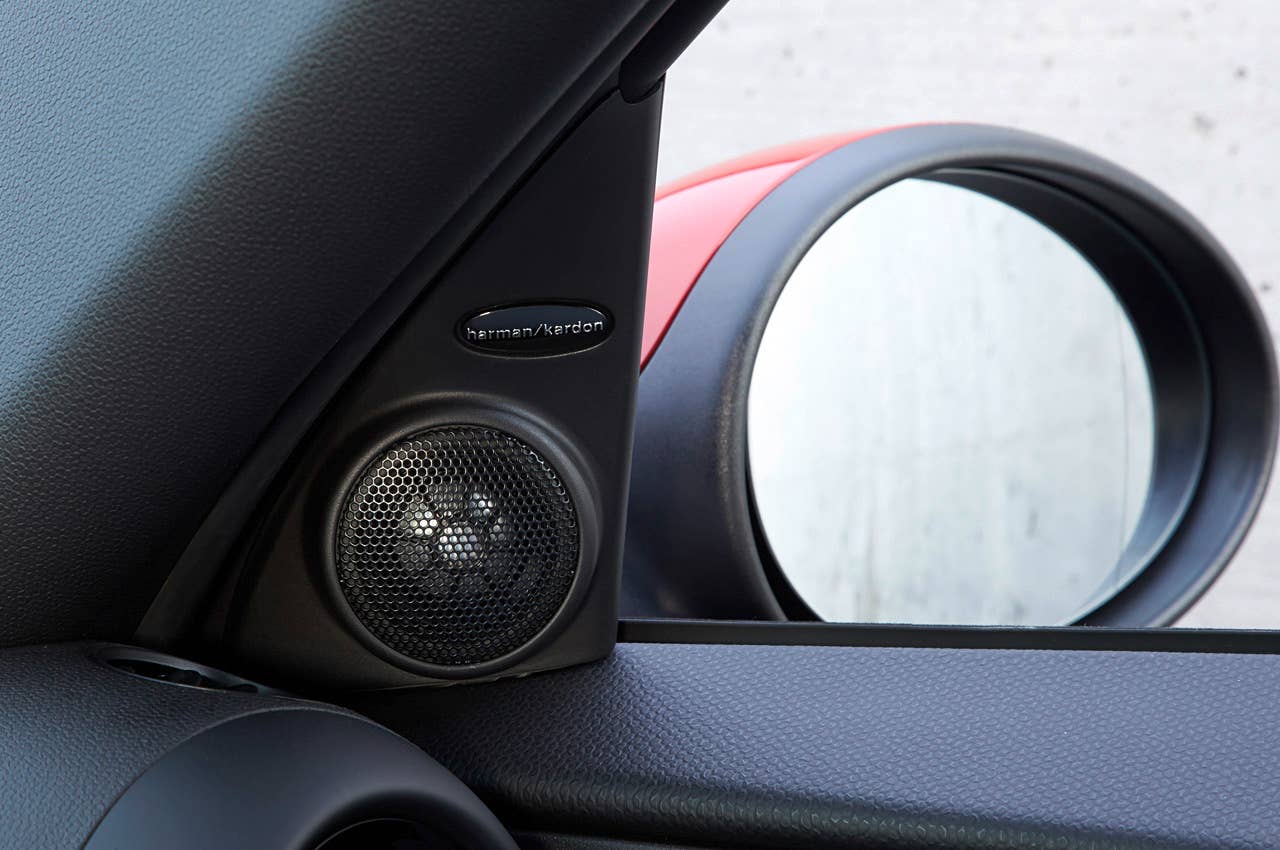 2014 Mini John Cooper Works Paceman All4 door speaker
