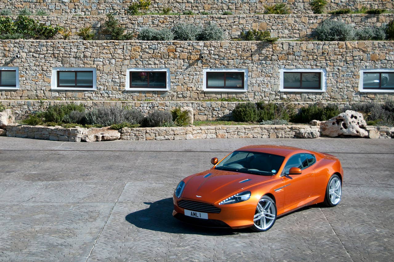 2012 Aston Martin Virage front 3/4 view