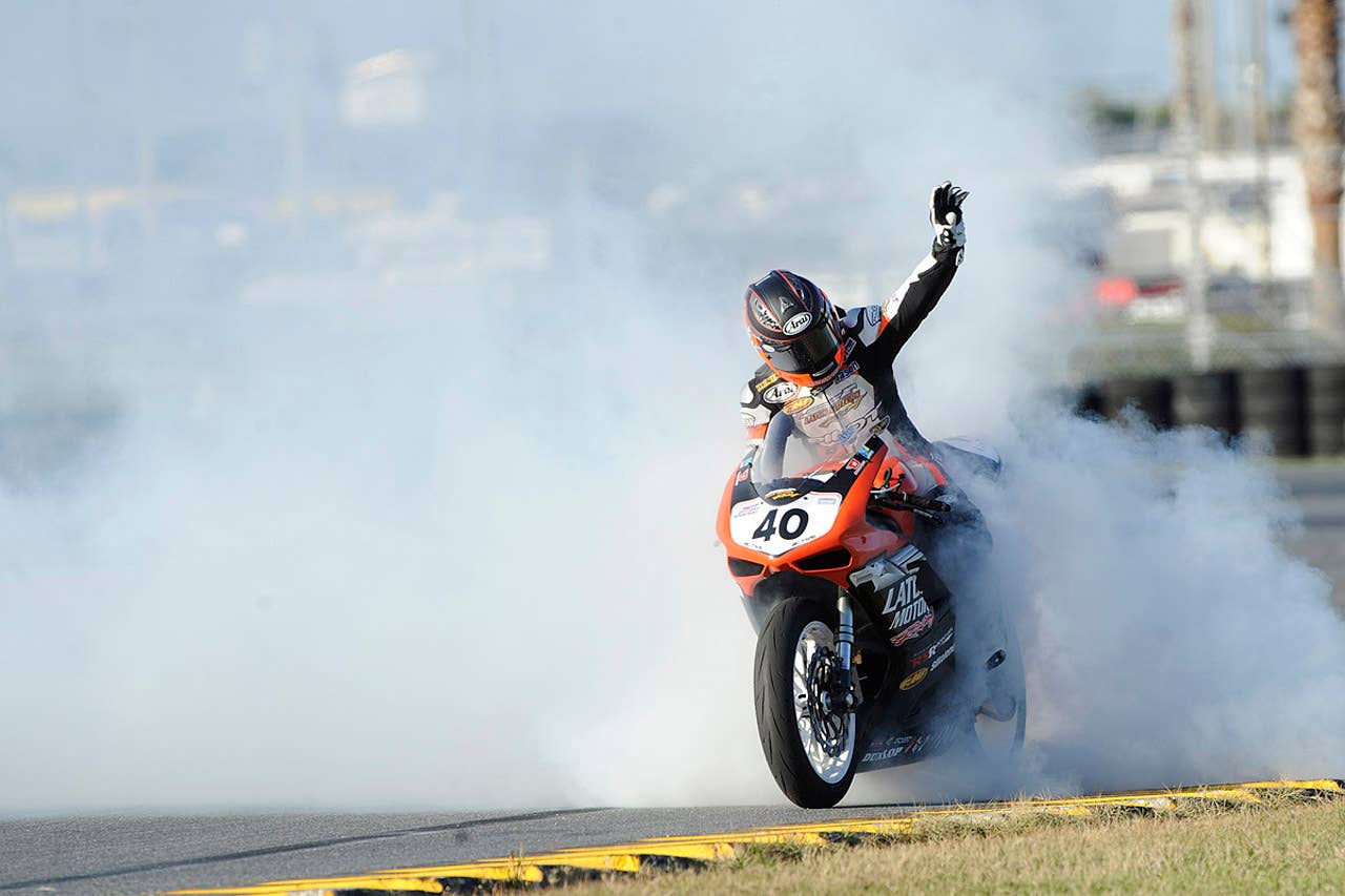 Jason DiSalvo wins the Daytona 200
