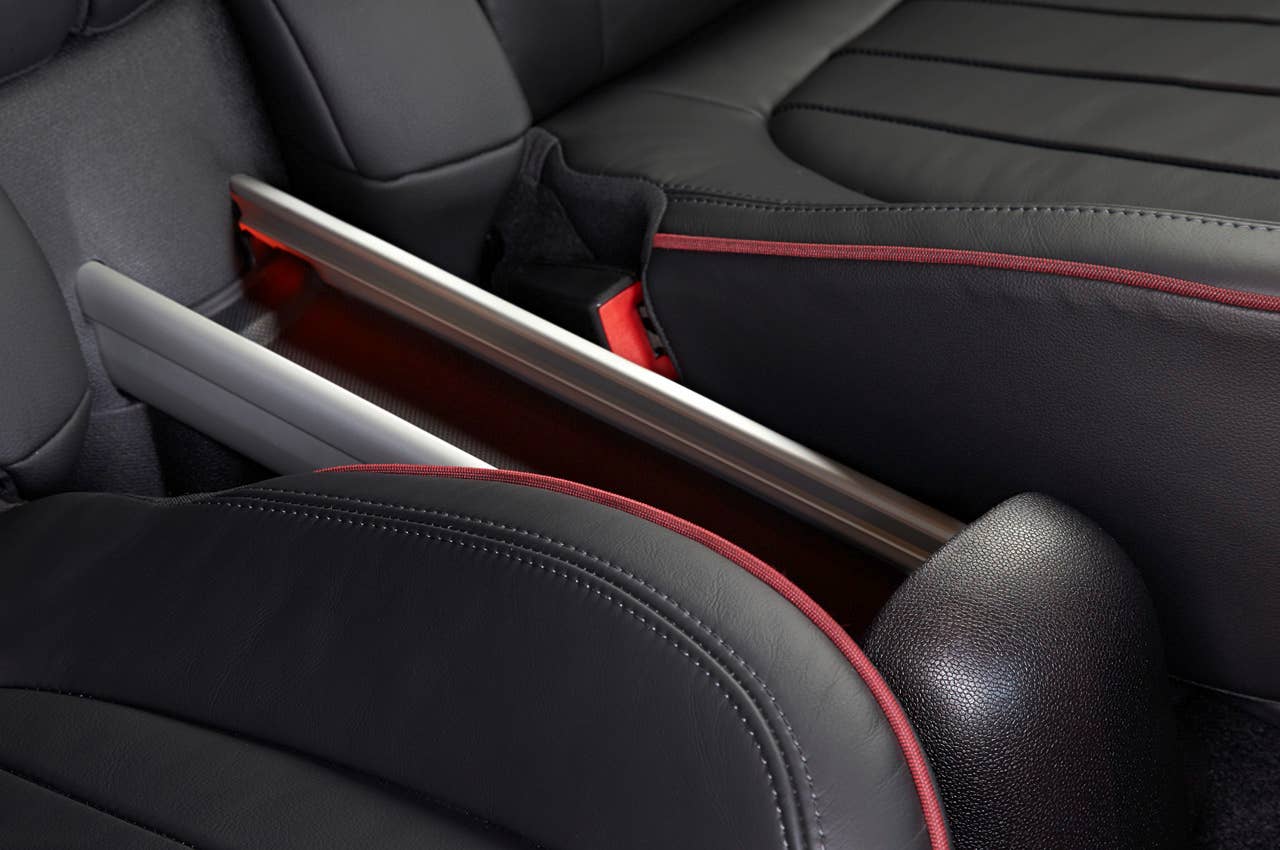 2014 Mini John Cooper Works Paceman All4 rear seat rail