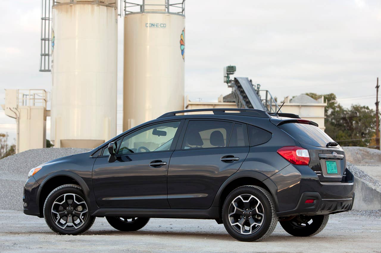 2013 Subaru XV Crosstrek rear 3/4 view