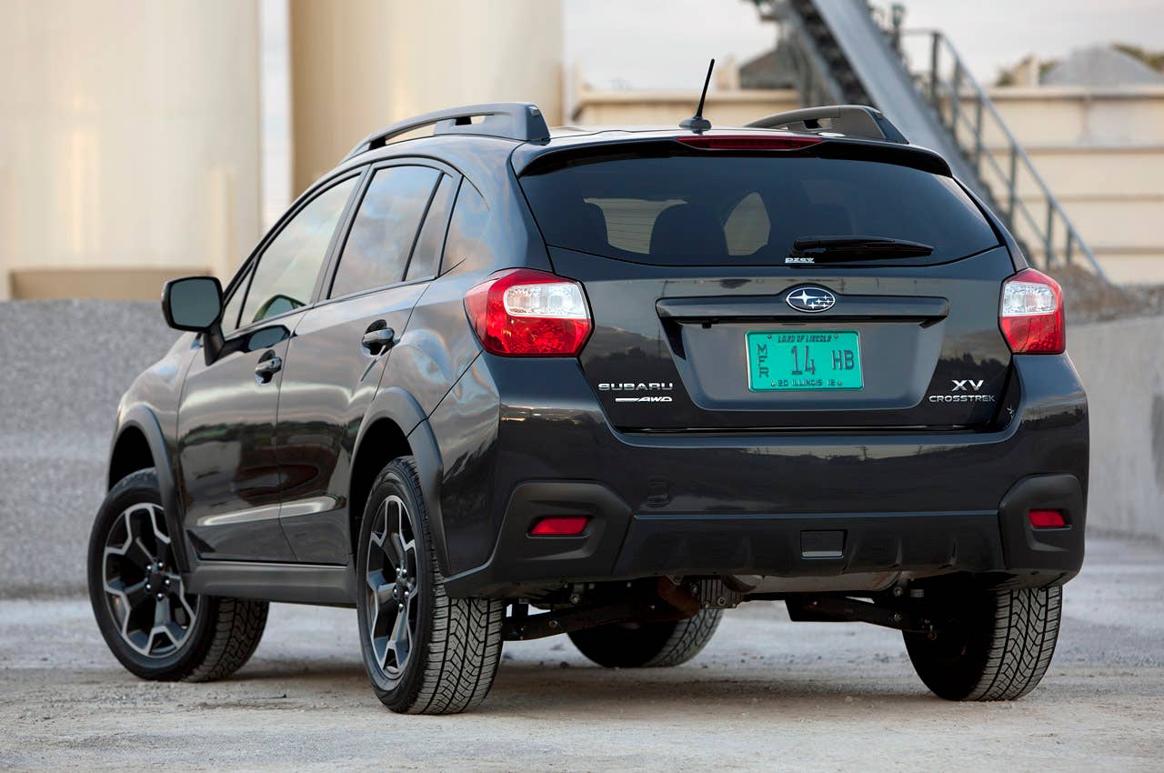 2013 Subaru XV Crosstrek rear 3/4 view
