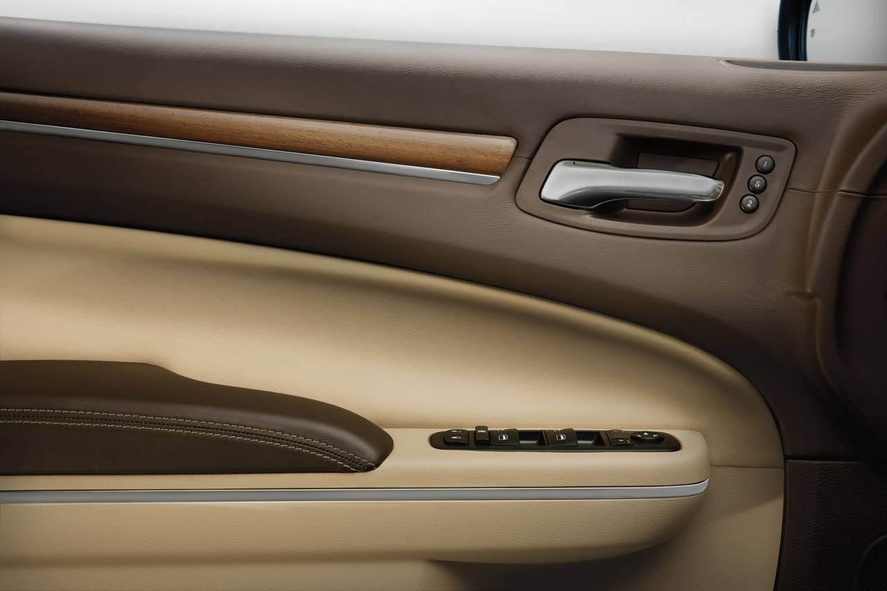 2012 Chrysler 300C Executive Series