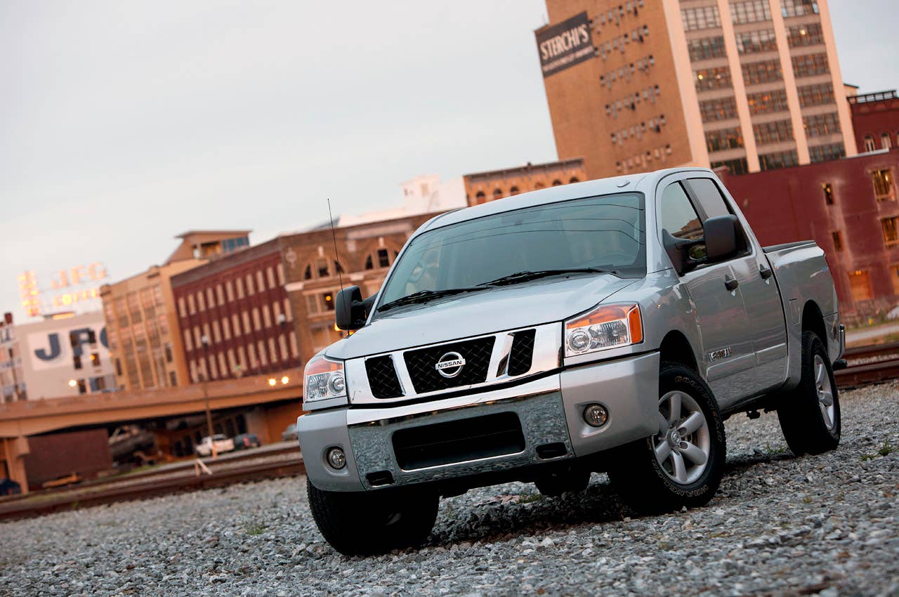 2012 Nissan Titan front 3/4 view