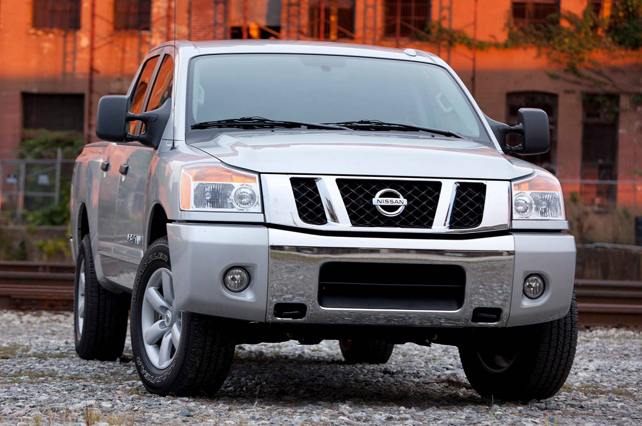 2012 Nissan Titan front 3/4 view