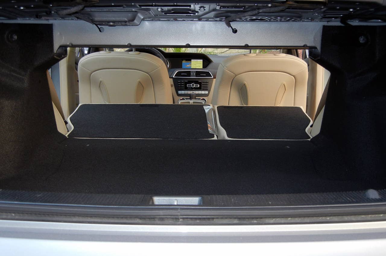 2012 Mercedes-Benz C350 Sedan trunk