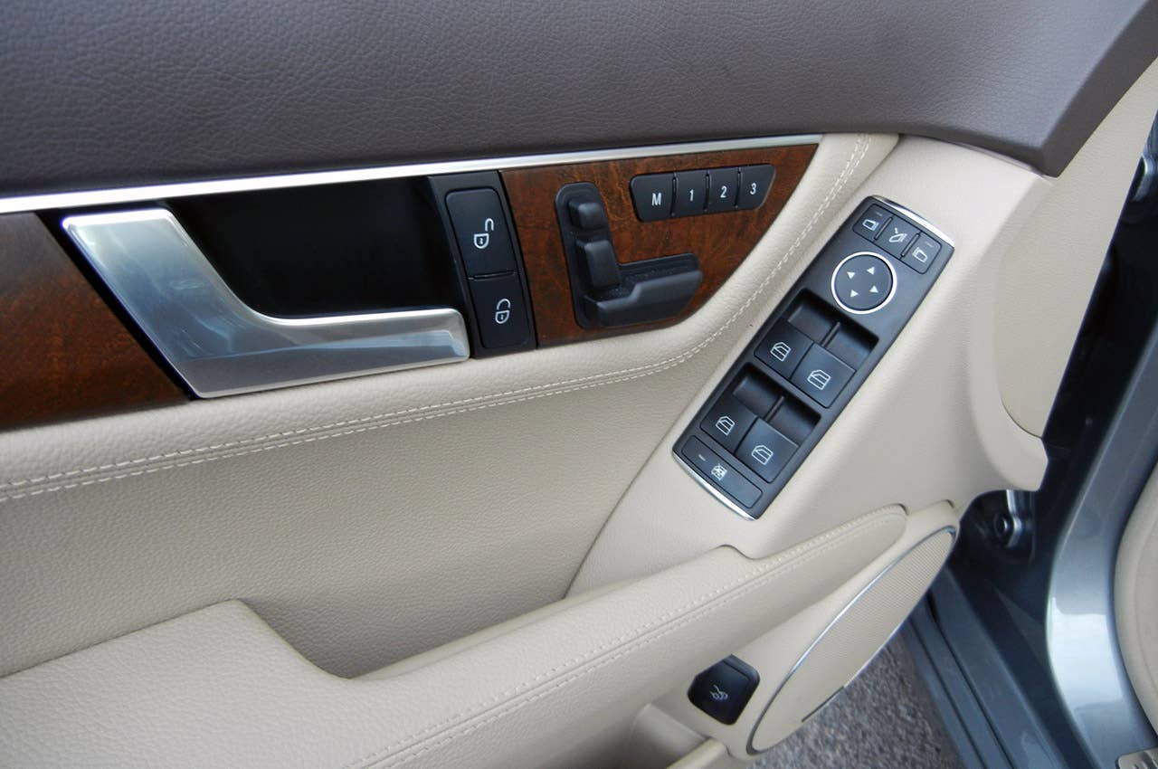 2012 Mercedes-Benz C350 Sedan door panel