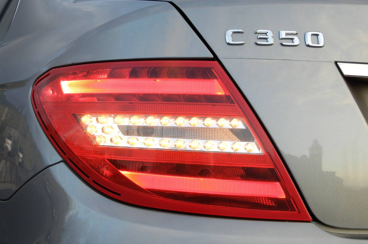 2012 Mercedes-Benz C350 Sedan taillight