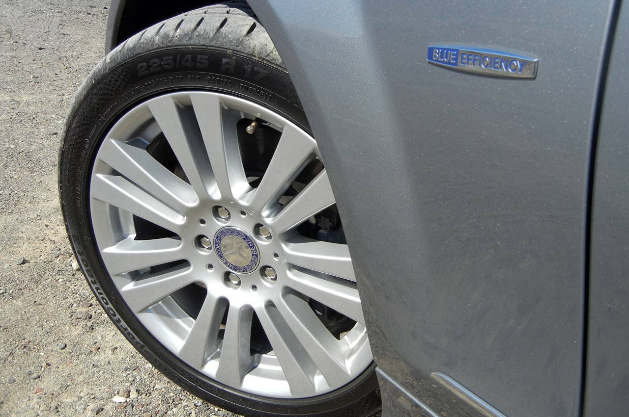 2012 Mercedes-Benz C350 Sedan wheel