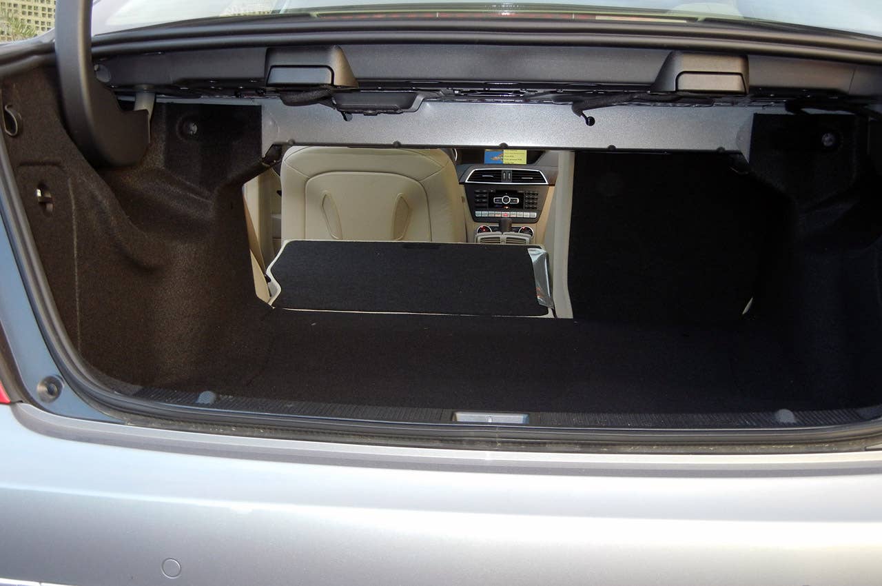 2012 Mercedes-Benz C350 Sedan trunk