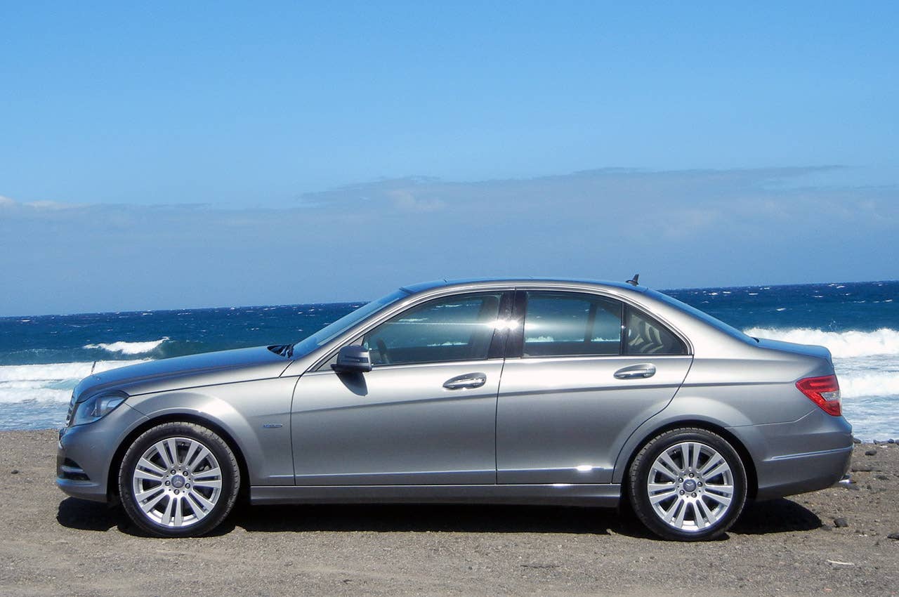 2012 Mercedes-Benz C350 Sedan side view