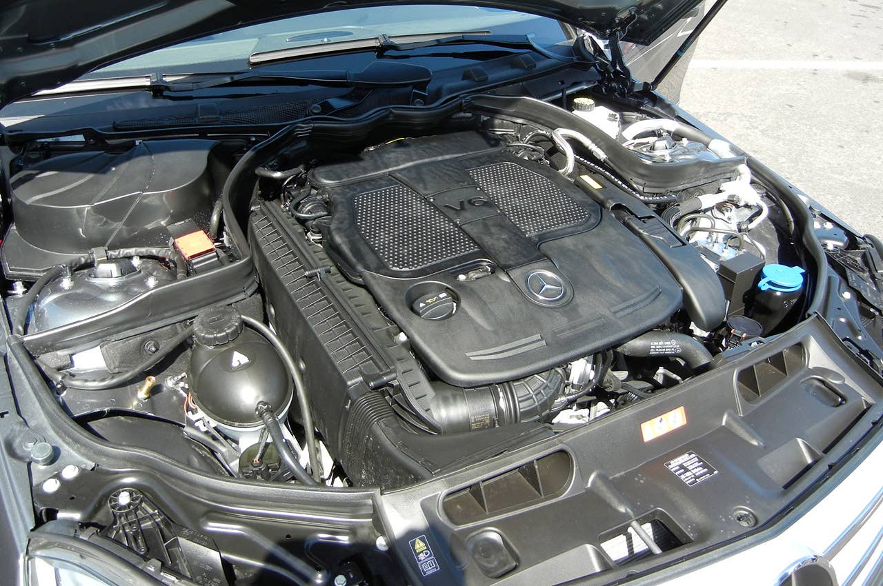 2012 Mercedes-Benz C350 Sedan engine