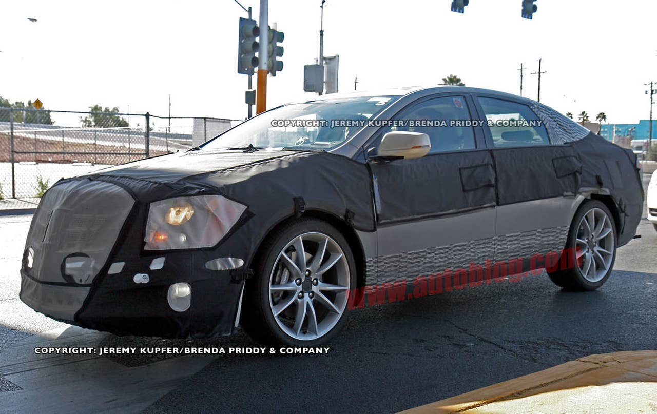 Cadillac XTS: Spy Shots