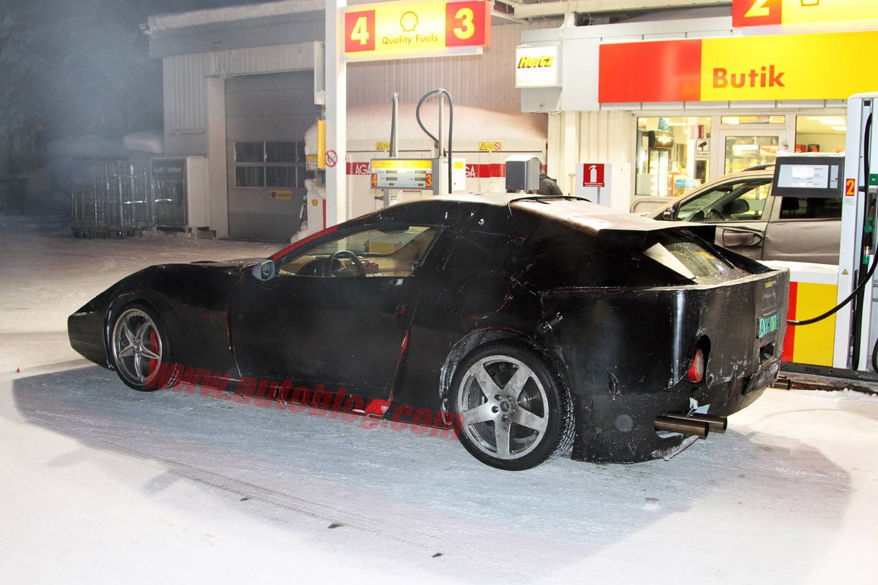 Ferrari 612 Successor spy shots