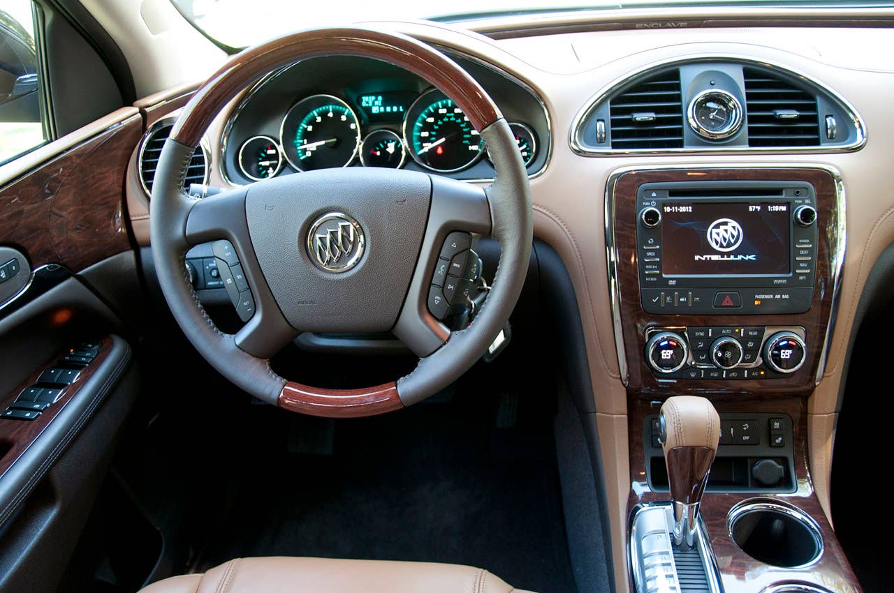 2013 Buick Enclave interior