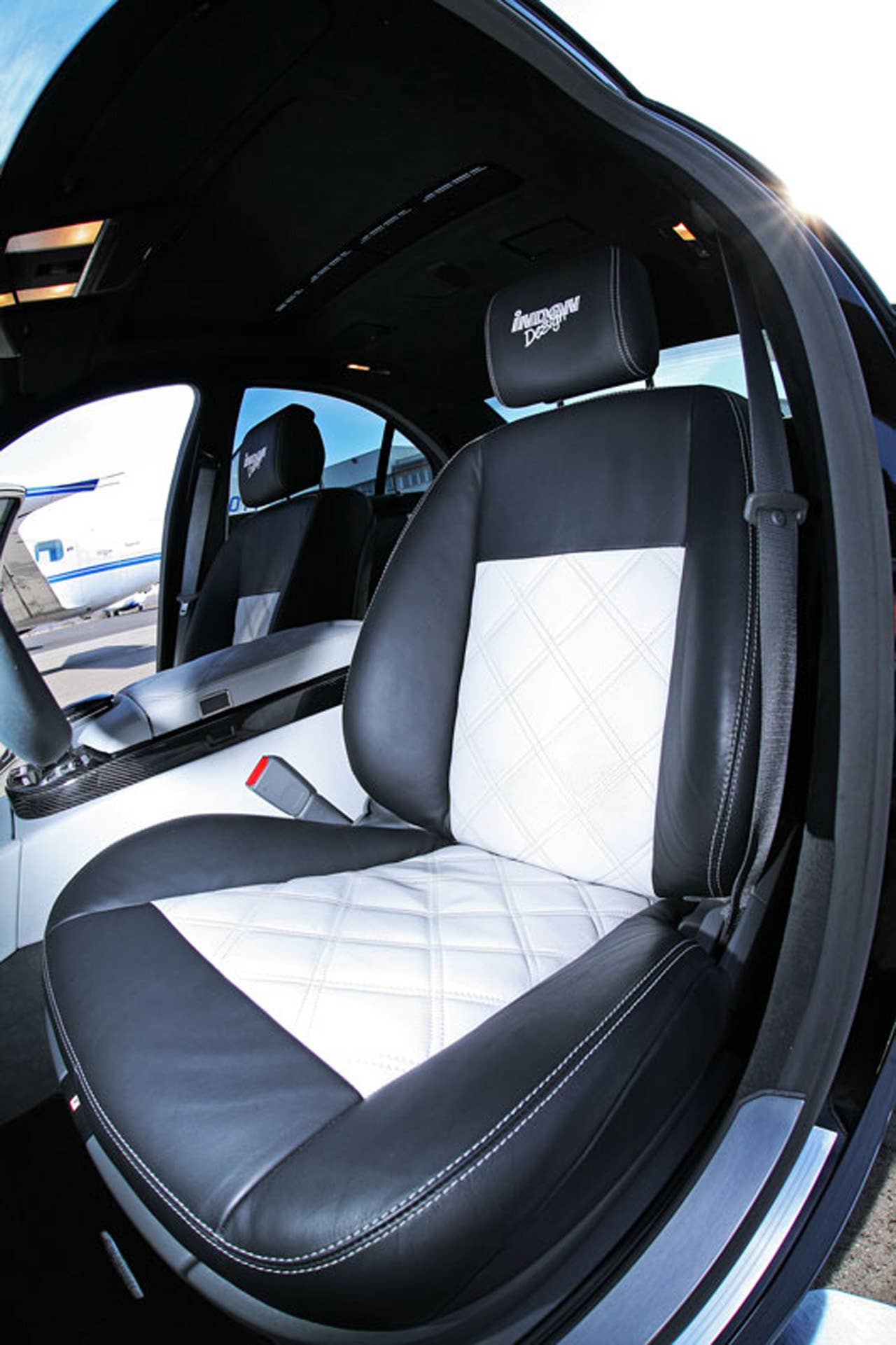 2011 INDEN Design Mercedes-Benz S-Class driver's seat
